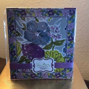 Vera Bradley NWT 🏷 Forget-Me-Nots “Watercolor”